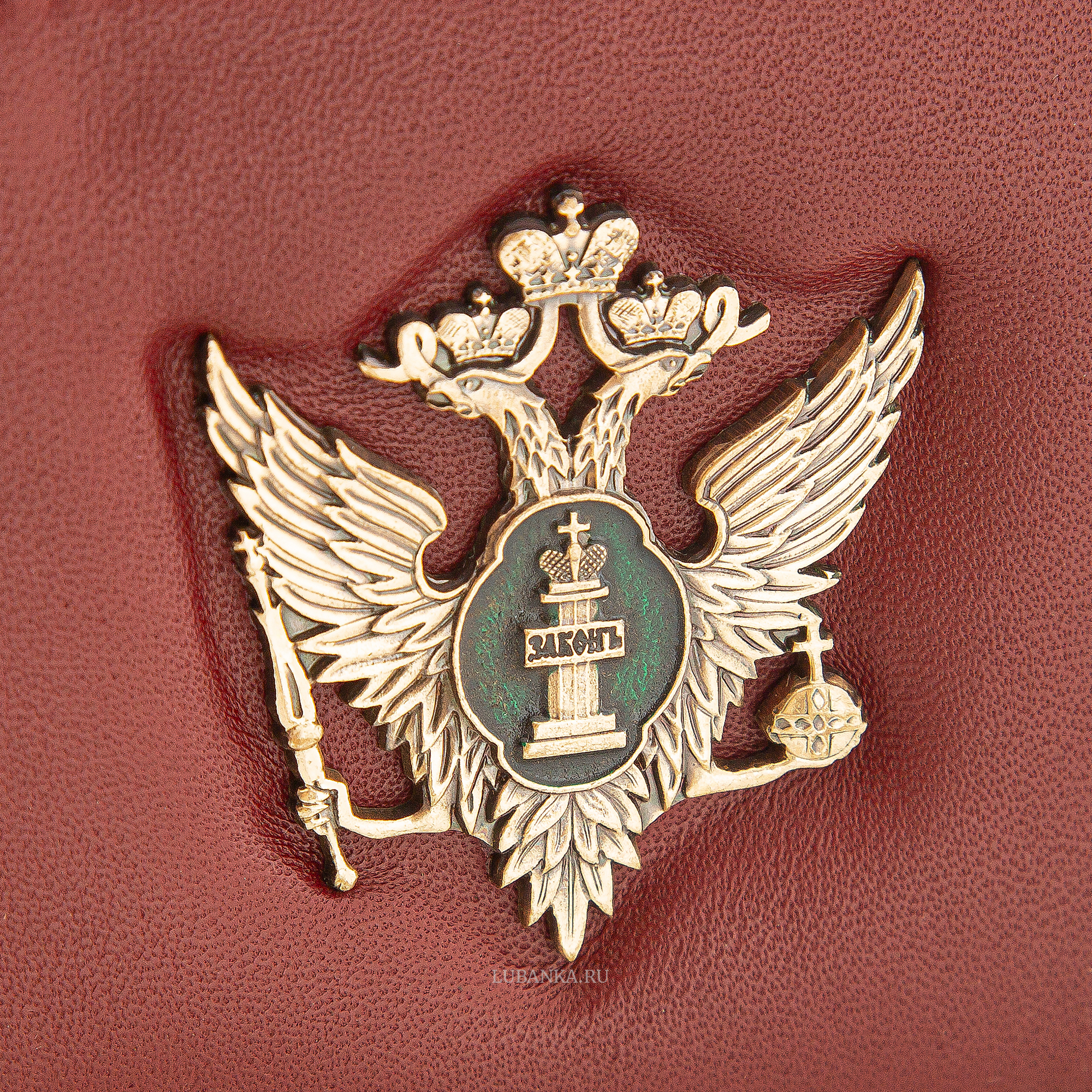 Обложка для удостоверения Министерство Юстиции с жетоном узкая пухлая бордовая